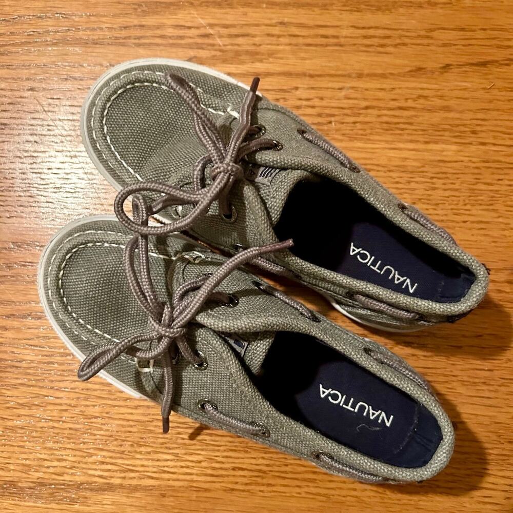Nautica Kids' Spinnaker Canvas Boat Shoes SIZE 11 Washed Grey